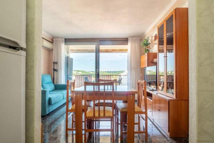Piso apartamento con terraza vistas al mar y montaña en Escala (L´)