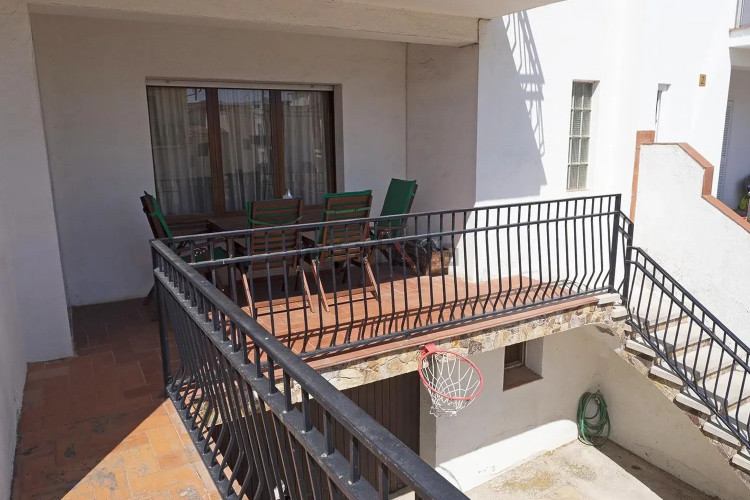Chalet adosado en avenida de Girona