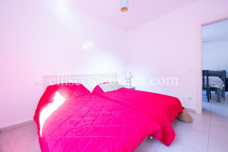 Piso ???en exclusiva - magnífico apartamento en cala Montgó en Escala (L´)