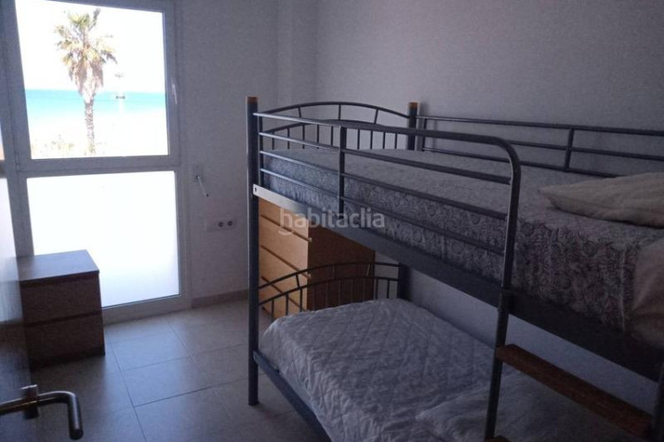 Piso en naintré 3 moderno apartamento en la playa de Riells en Escala (L´)