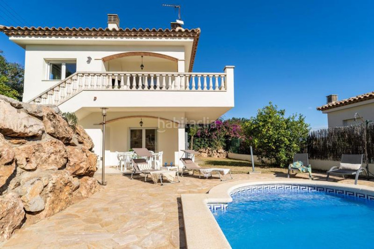 Casa  con vistas al mar en montgó con piscina, sauna y licencia turística en Escala (L´)