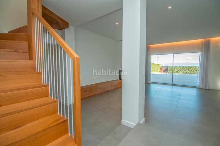 Casa en carrer ramon marquet 5 de lujo frente al mar en Escala (L´)