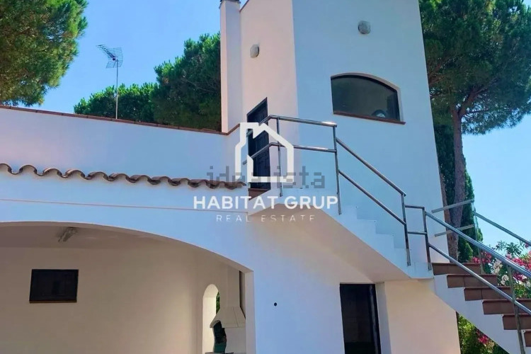 Casa independiente en Barrio Port - Les Planasses