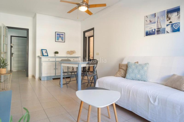 Apartamento vive a 100 metros de la playa de Riells, en la hermosa costa brava! en Escala (L´)