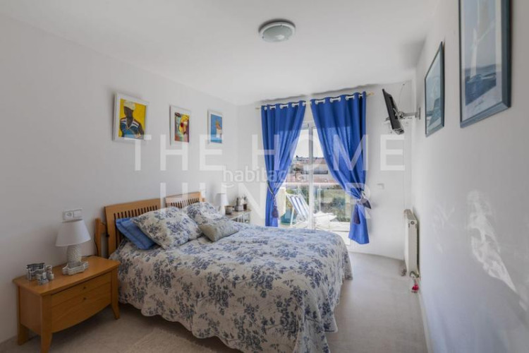 Ático  de 133 m2 con terraza en venta en escala, l en Escala (L´)