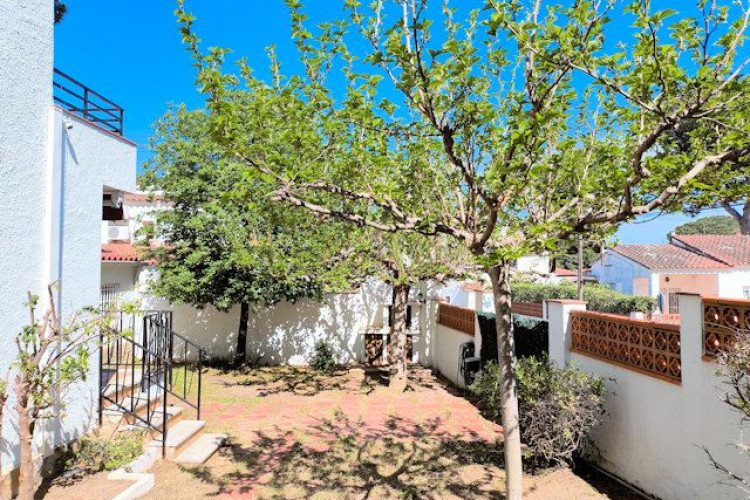 Carrer Santa Coloma, Riells