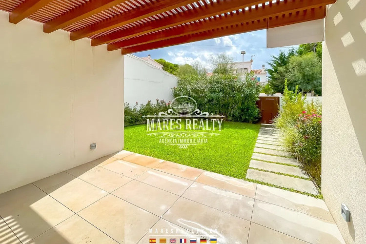 Casa independiente en Barrio Port - Les Planasses