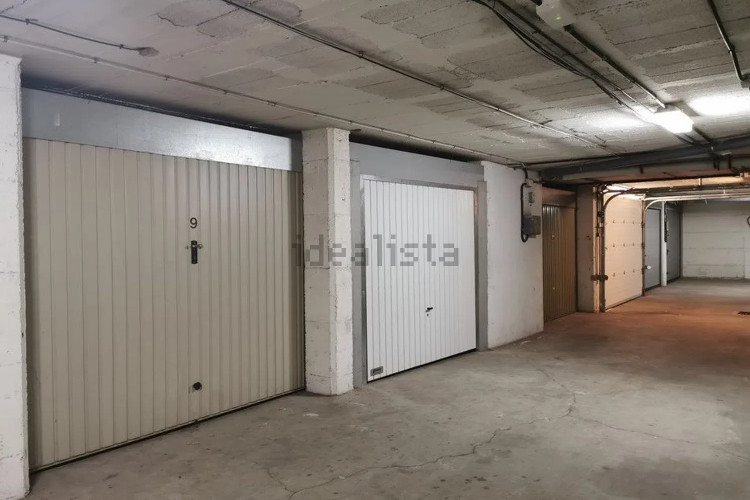 ESTUDIO A PRIMERA LINIA CON AMPLIA TERRAZA, GARAJE CERRADO Y PISCINA COMUNITARIA EN L'ESCALA