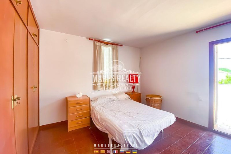 Casa preciosa casa a 4 vientos con gran parcela en Escala (L´)