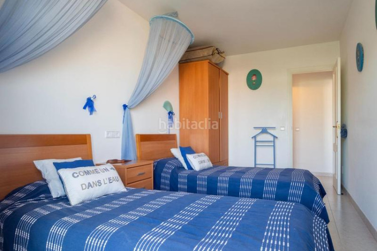 Ático exclusivo ático dúplex en primera línea de mar con vistas espectaculares en Escala (L´)