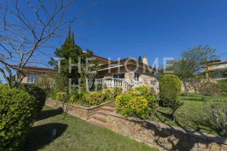 Casa independiente en calle Bonaigua