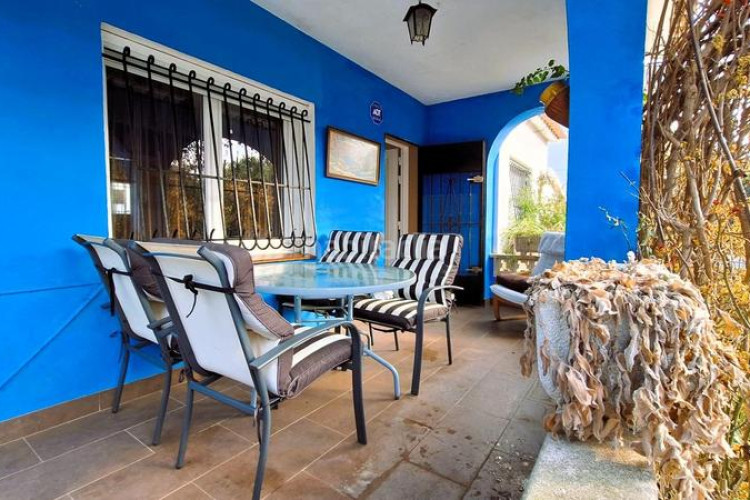 Chalet acogedor chalet esquinero con jardín y parking con posibilidad de piscina privada lescala costa brava en Escala (L´)