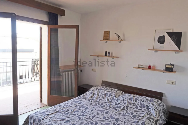 Chalet adosado en avenida de Girona