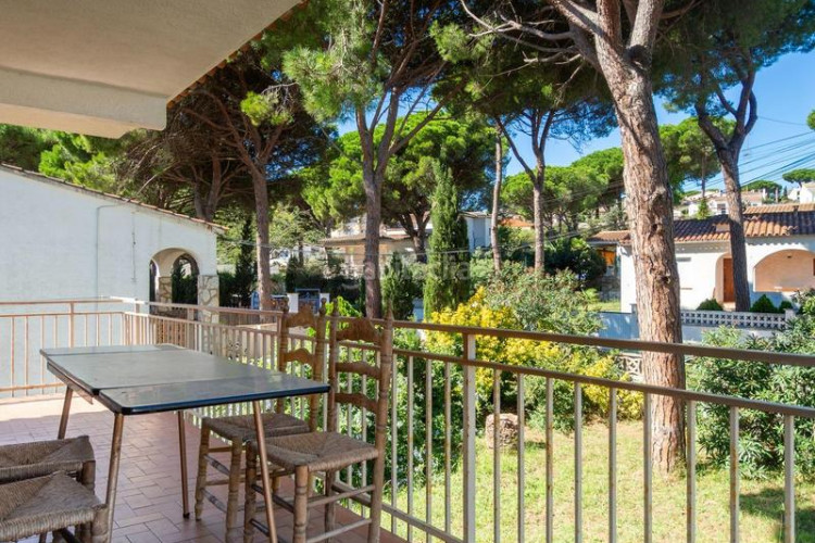 Casa  individual con jardín privado zona puig sec en Escala (L´)