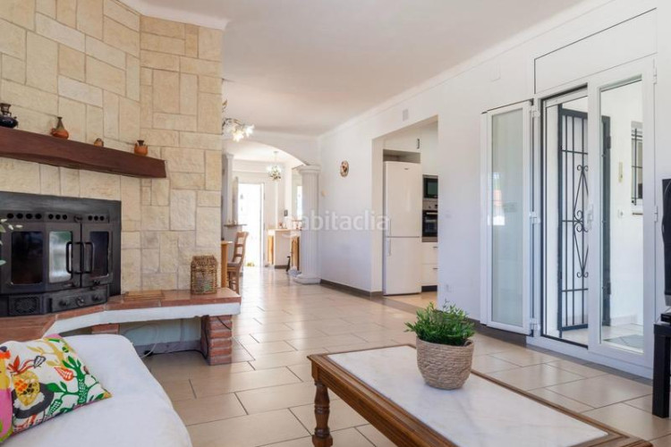 Casa  espaciosa con vistas al mar y piscina privada zona puig sec en Escala (L´)