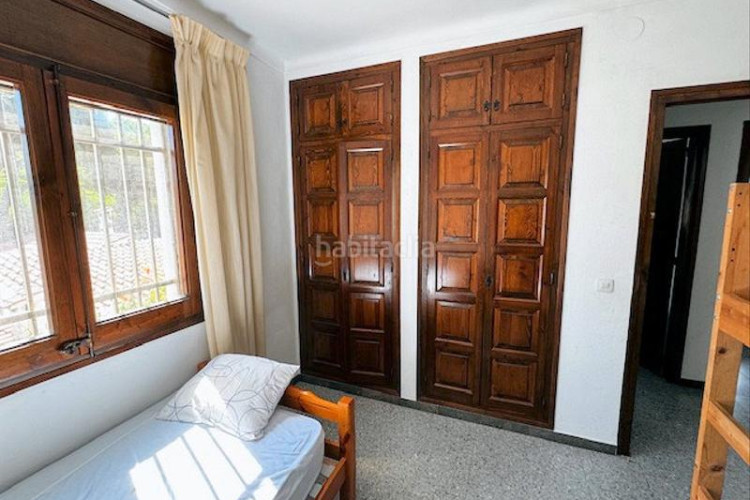 Casa villa de 216m² con 5 dormitorios, 2 baños y piscina privada posible en Escala (L´)