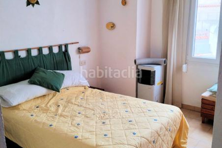 Apartamento  de 45 m² en el centro de l'escala, a 200 m del mar. en Escala (L´)