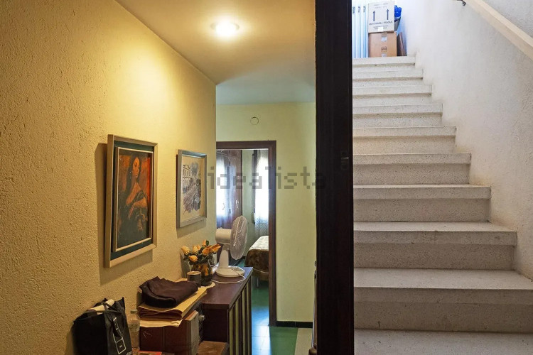Chalet adosado en avenida de Girona