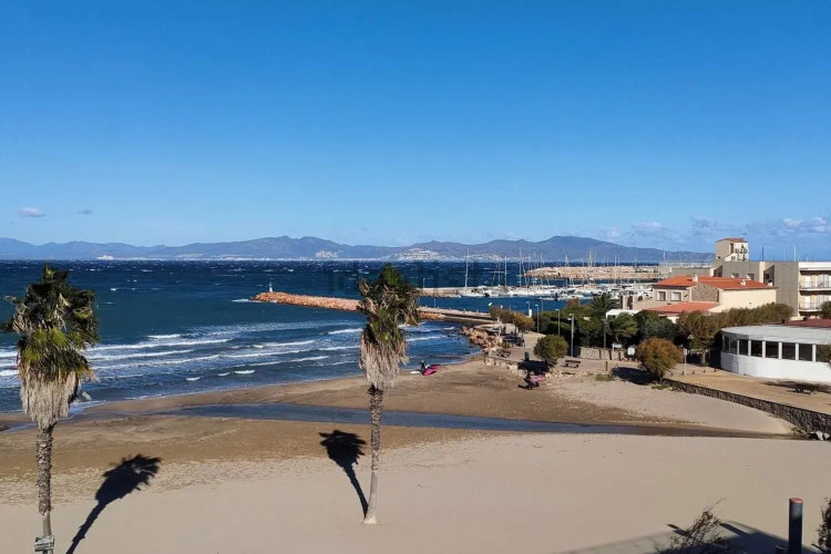 Piso en avenida Riells