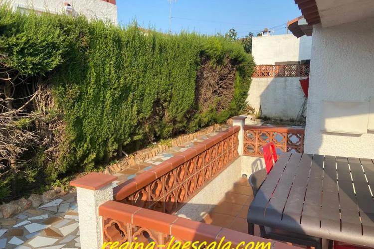 Chalet adosado en calle Fitora