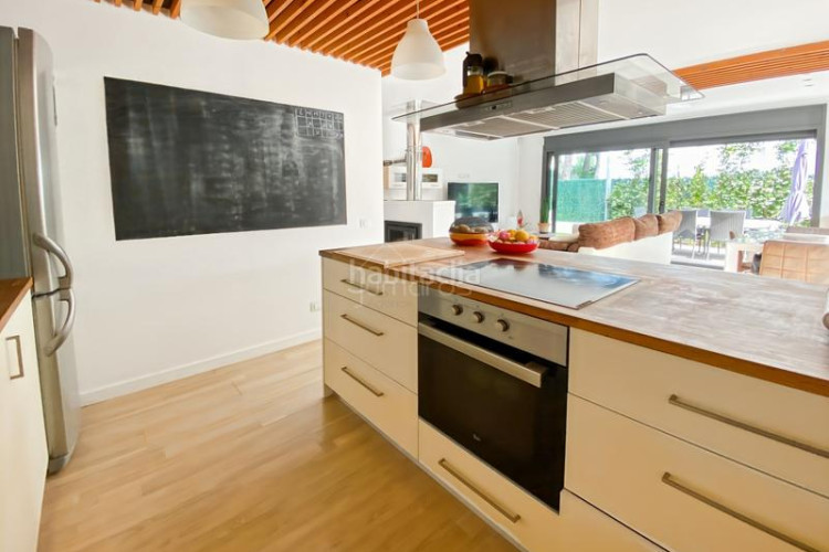 Casa moderna casa a sólo 3 minutos a pie de la playa de cala Montgó, en lescala, en la costa brava.en el límite del parque natural del en Escala (L´)