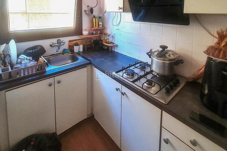 Piso en avinguda de montgó 142 apartamento en segunda línea de mar con vistas en Escala (L´)