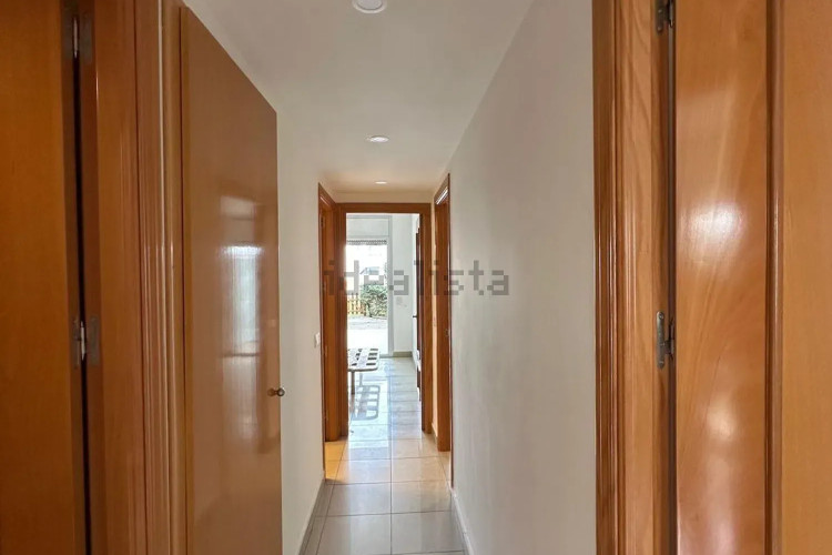 Precioso apartamento de planta baja frente el puerto de l'Escala!