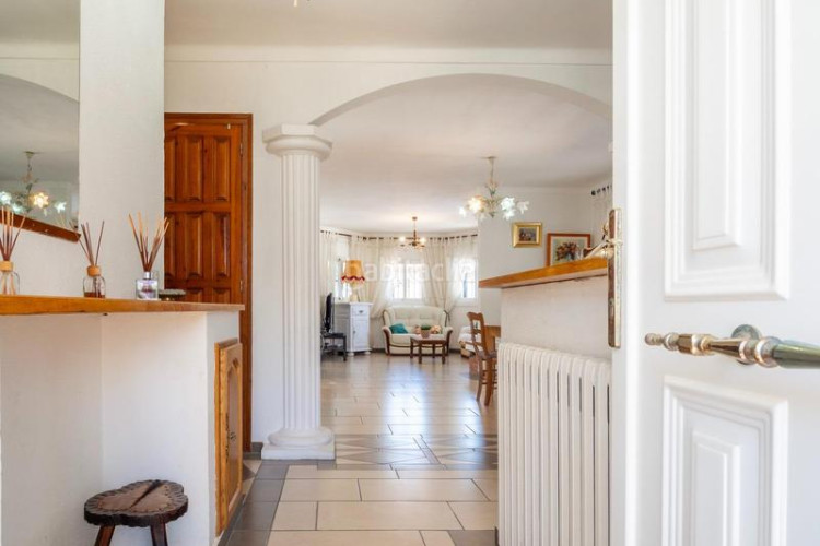 Casa  espaciosa con vistas al mar y piscina privada zona puig sec en Escala (L´)