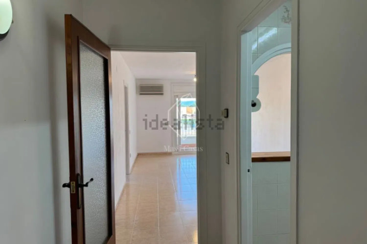 Piso en avenida de Montgó