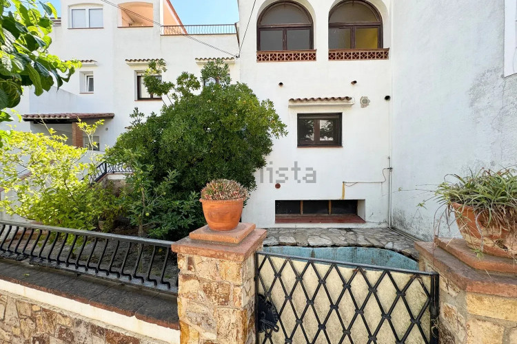 Chalet adosado en calle Tramuntana, 4