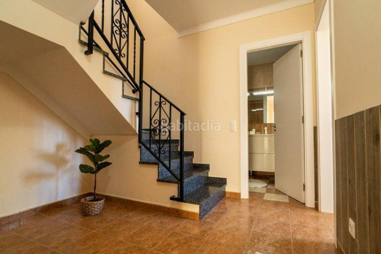 Casa  con vistas al mar en montgó con piscina, sauna y licencia turística en Escala (L´)