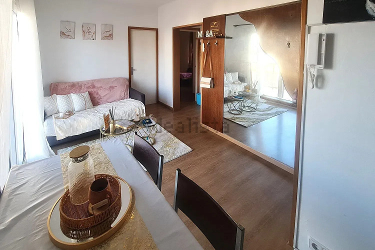 APARTAMENTO EN SEGUNDA LÍNEA DE MAR CON VISTAS