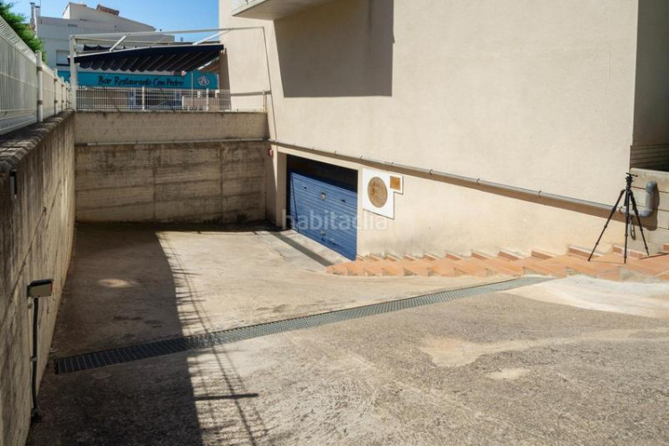 Dúplex fantástico dúplex a solo 650m de la playa y junto a todos los servicios! en Escala (L´)