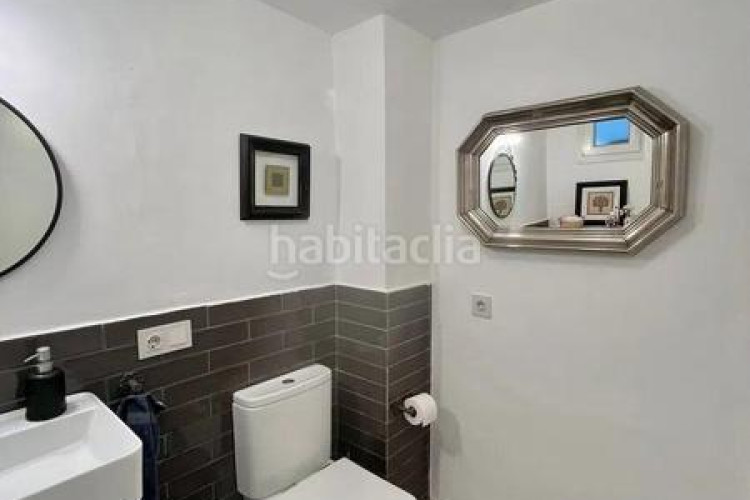 Piso dúplex exclusivo con espectaculares vistas al mar y solárium privado en Escala (L´)