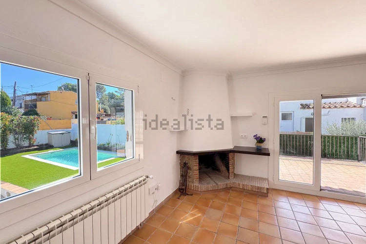 Chalet pareado en calle Era