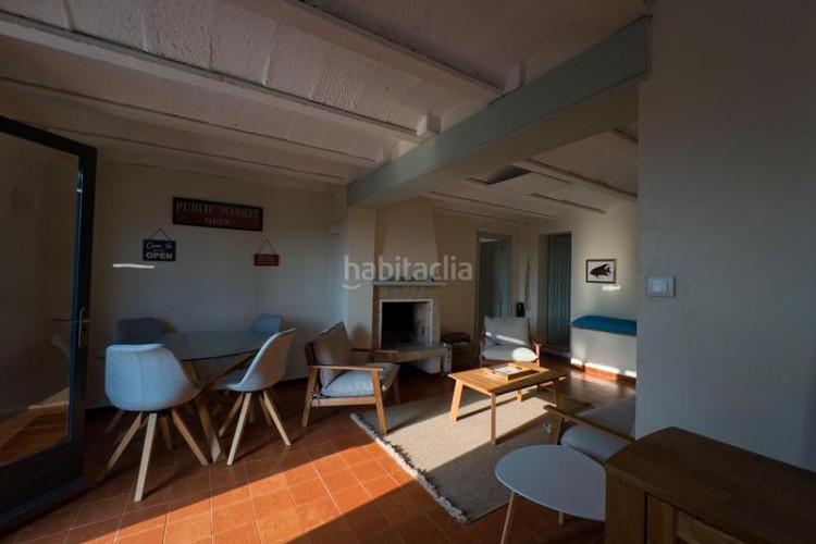 Casa  en cala Montgó con piscina, bonitas vistas y a sólo 180m del mar en Escala (L´)