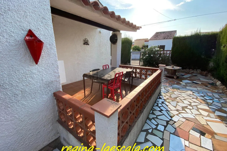 Chalet adosado en calle Fitora