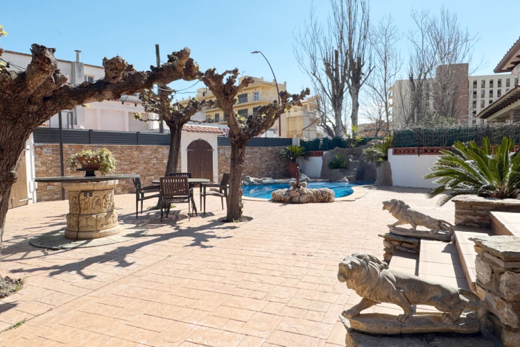 Carrer de Figueres, 1, Riells