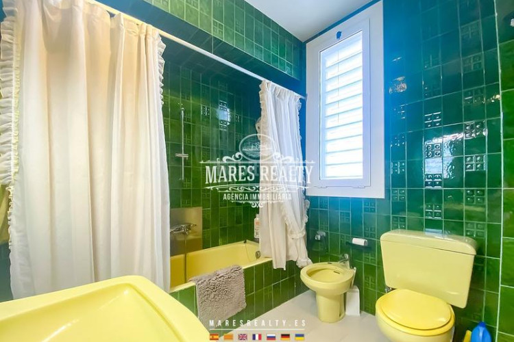 Casa preciosa casa a 4 vientos con gran parcela en Escala (L´)