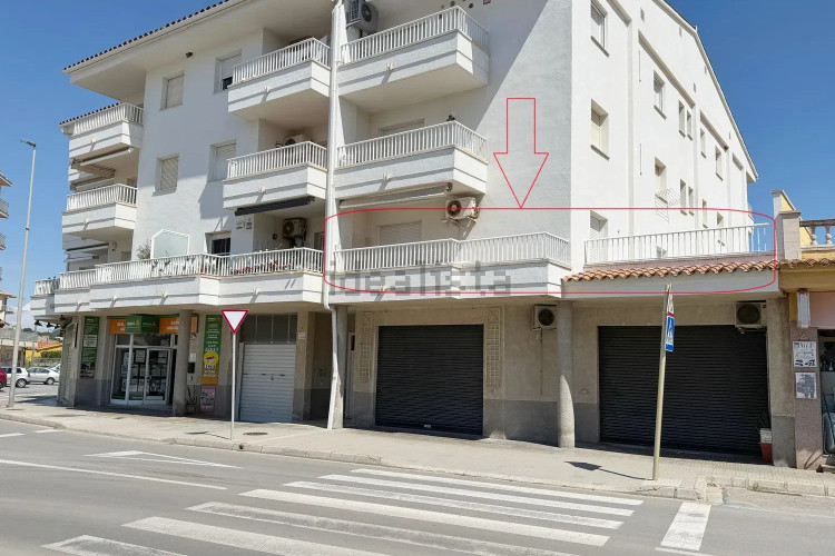 Piso en avenida de Montgó