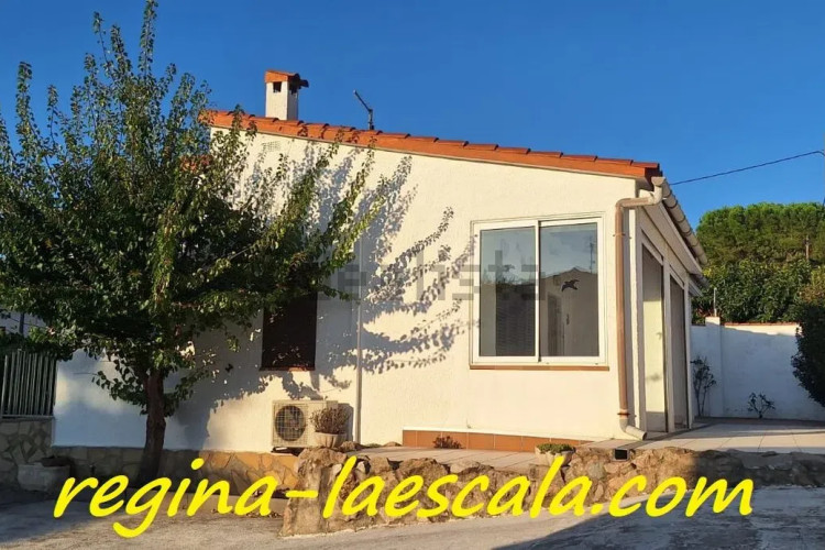 Casa independiente en Passatge Ter-3