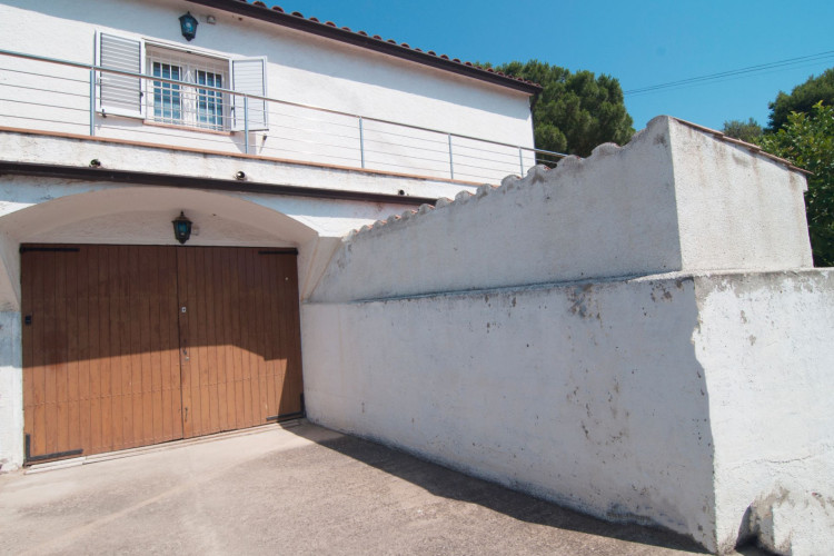 Carrer Barcelona, Riells