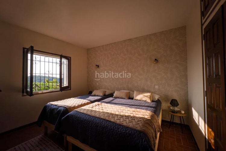 Casa  en cala Montgó con piscina, bonitas vistas y a sólo 180m del mar en Escala (L´)