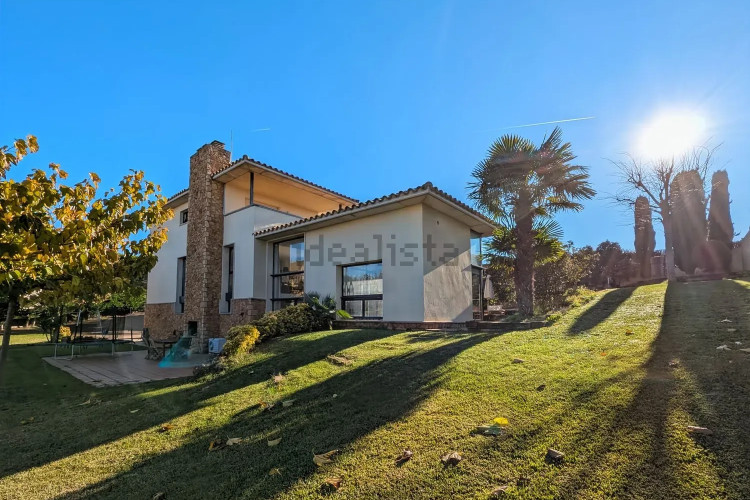 Casa independiente en calle Muntanya Rodona
