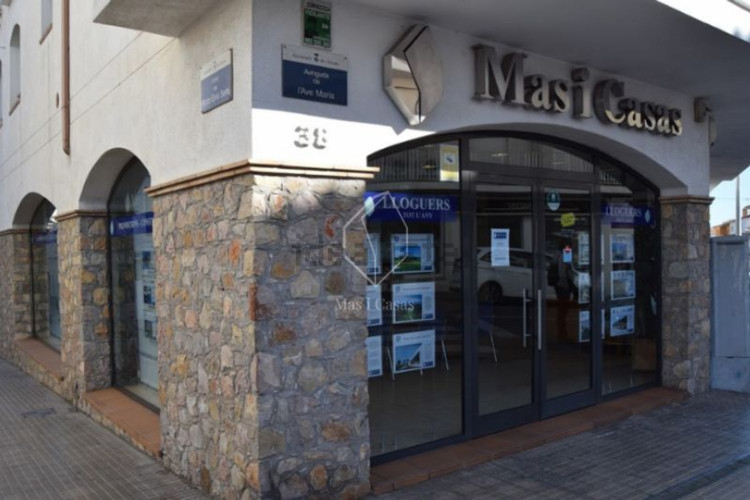 Piso en avenida de Montgó