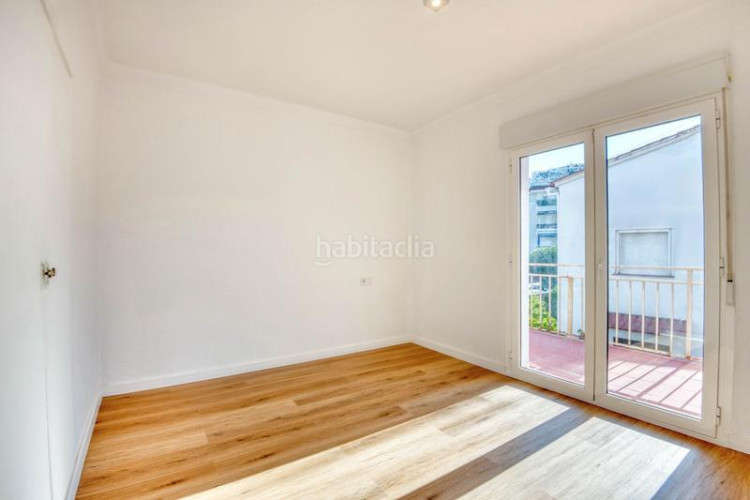 Apartamento en termes 8 apartamento reformado con parking en cala Montgó, lescala en Escala (L´)
