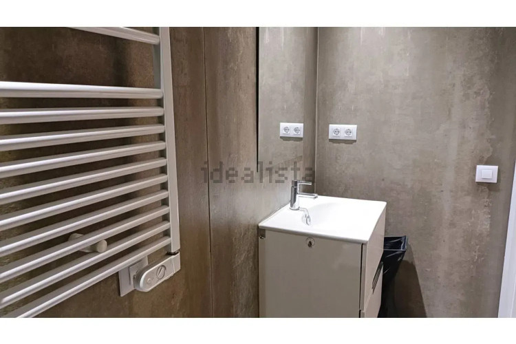 Casa independiente en calle Trencabraços