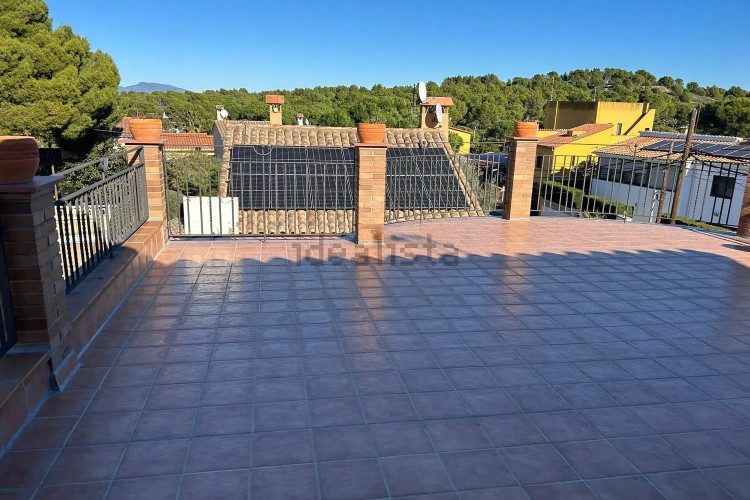 Casa independiente en calle Muga s/n