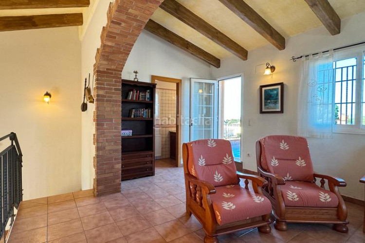 Casa en carrer muga 73 con piscina privada y vistas al mar panorámicas en Escala (L´)