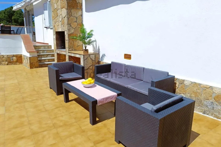 Casa Individual con Piscina y Licencia turística!